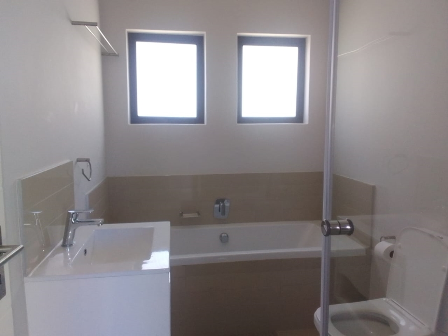 To Let 3 Bedroom Property for Rent in Winterstrand Eastern Cape